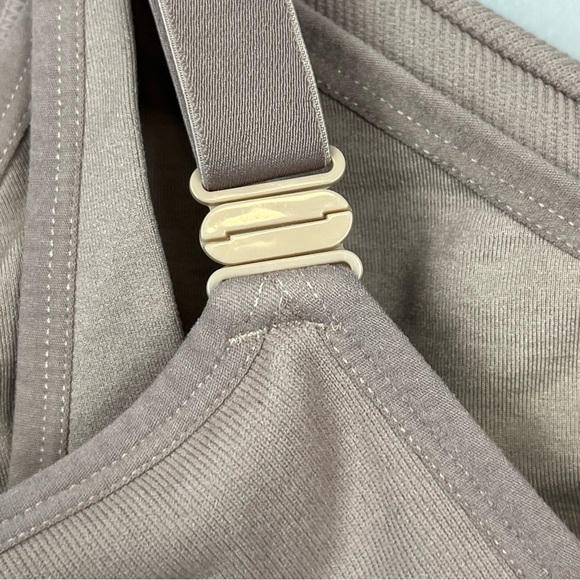 Kindred by Kindred Bravely beige Hands-Free Pumping & Nursing bra, XXL Busty. - Picture 7 of 9